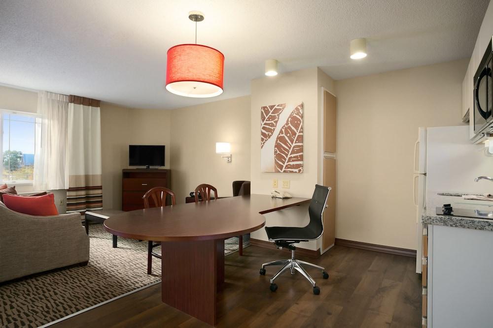 Mainstay Suites Chicago Хоффман-Эстейтс Экстерьер фото
